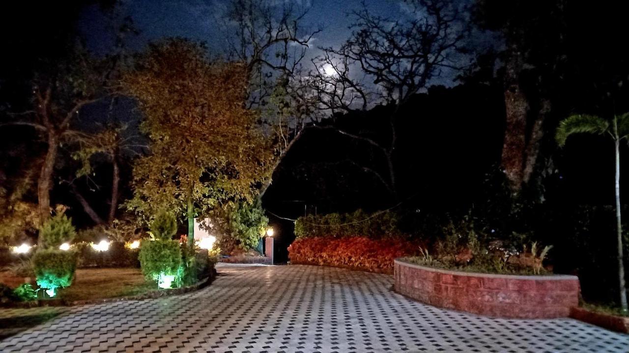 Serenity Resort Panhāla Εξωτερικό φωτογραφία