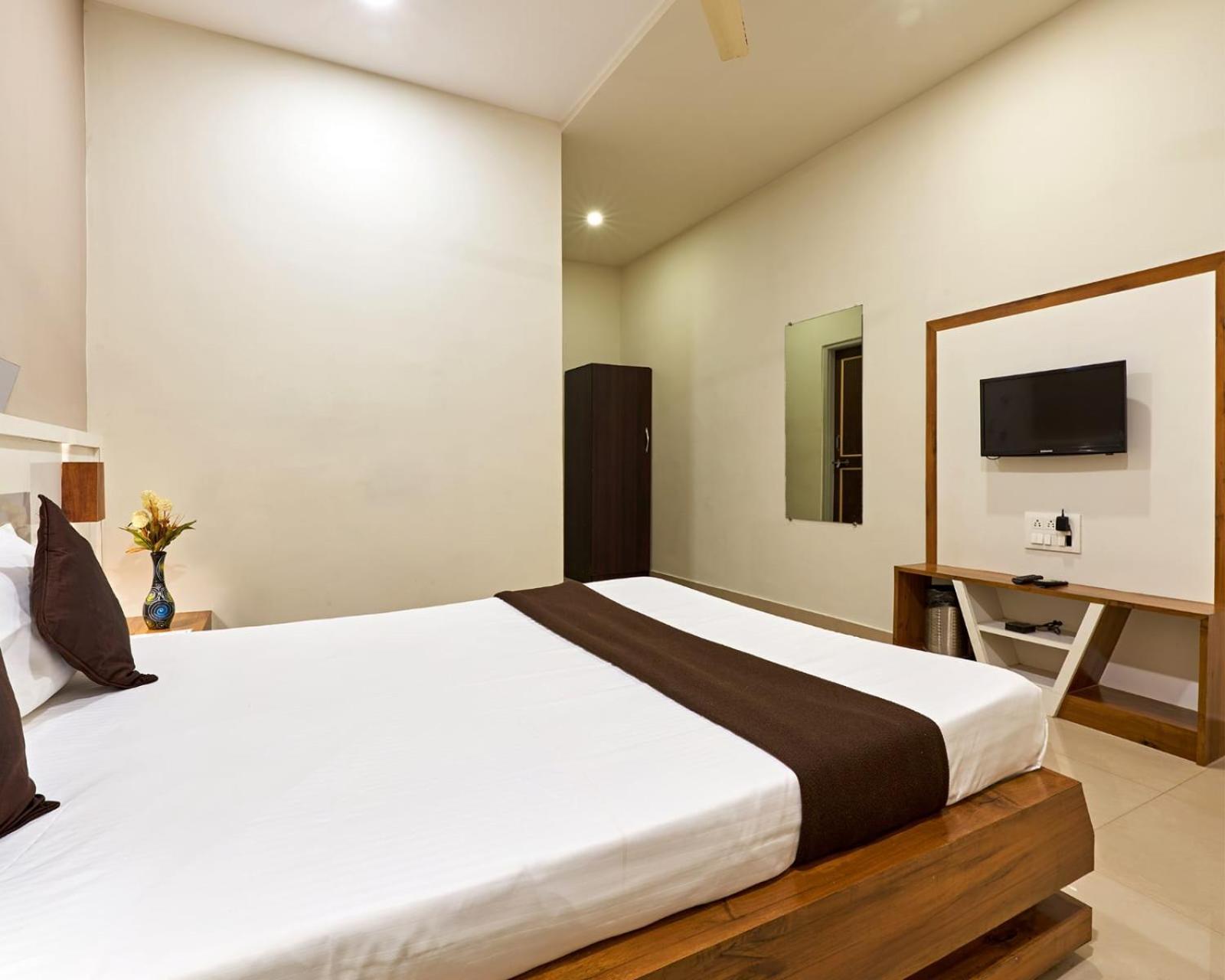 Serenity Resort Panhāla Εξωτερικό φωτογραφία